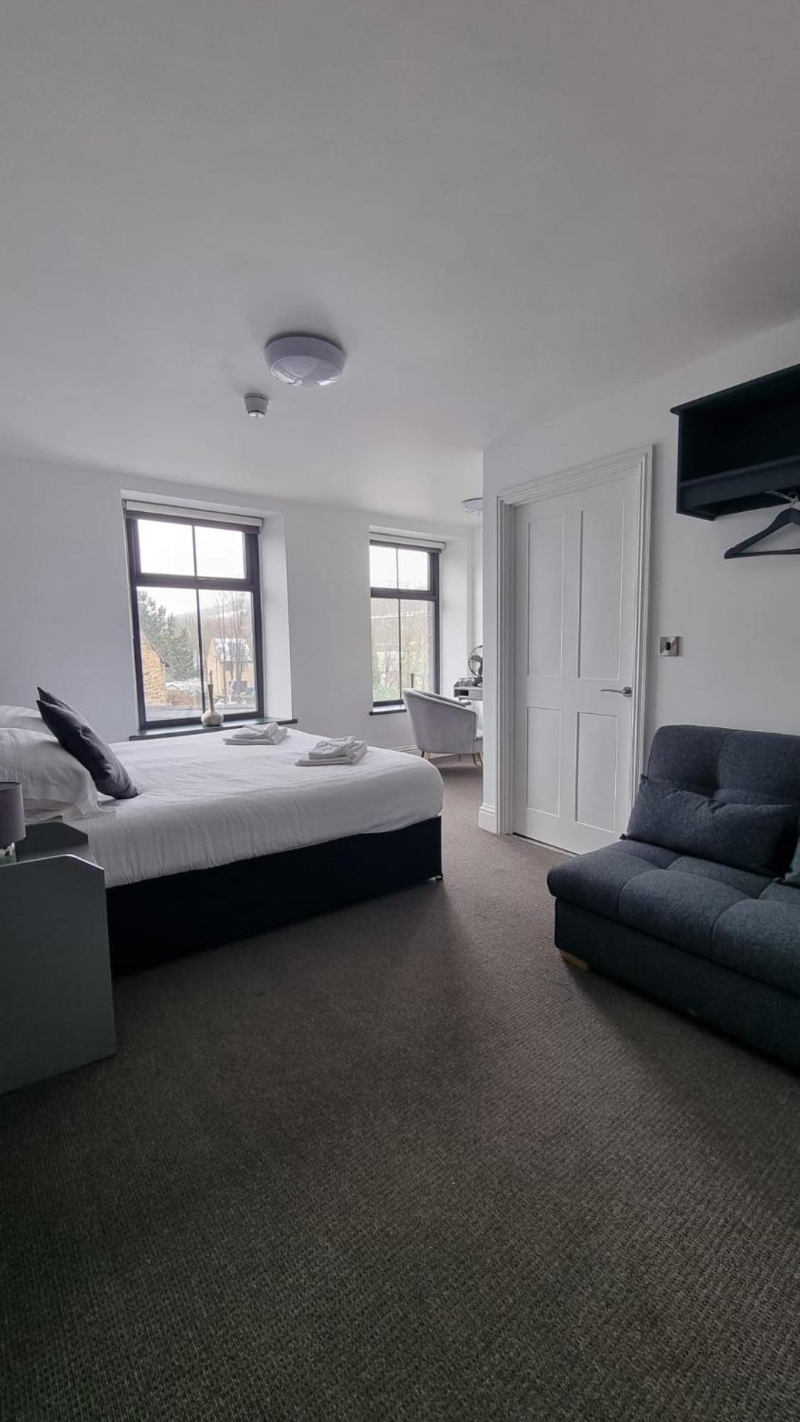 The Friendship Hotel Stocksbridge  Exteriör bild
