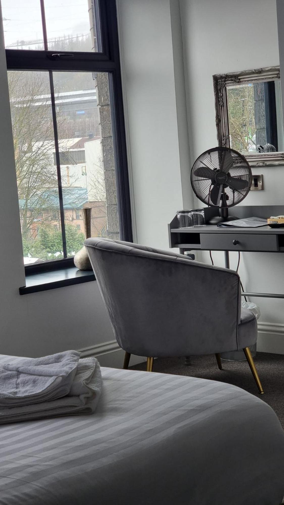 The Friendship Hotel Stocksbridge  Exteriör bild