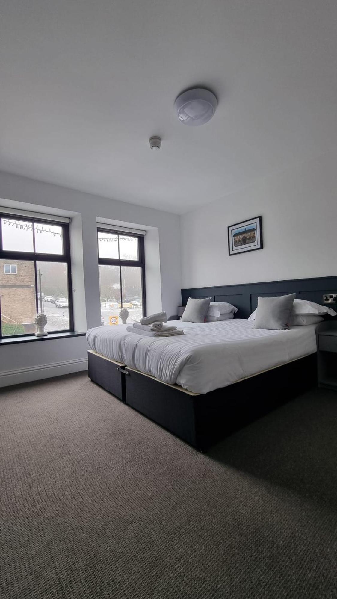 The Friendship Hotel Stocksbridge  Exteriör bild